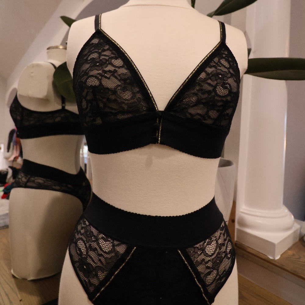 INC International concepts bra and pantie set size s&m